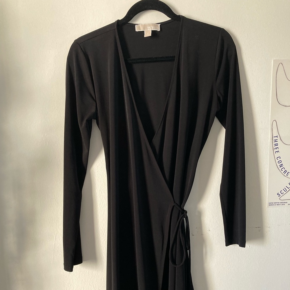 Michael Kors Mini wrap dress in black. Size S